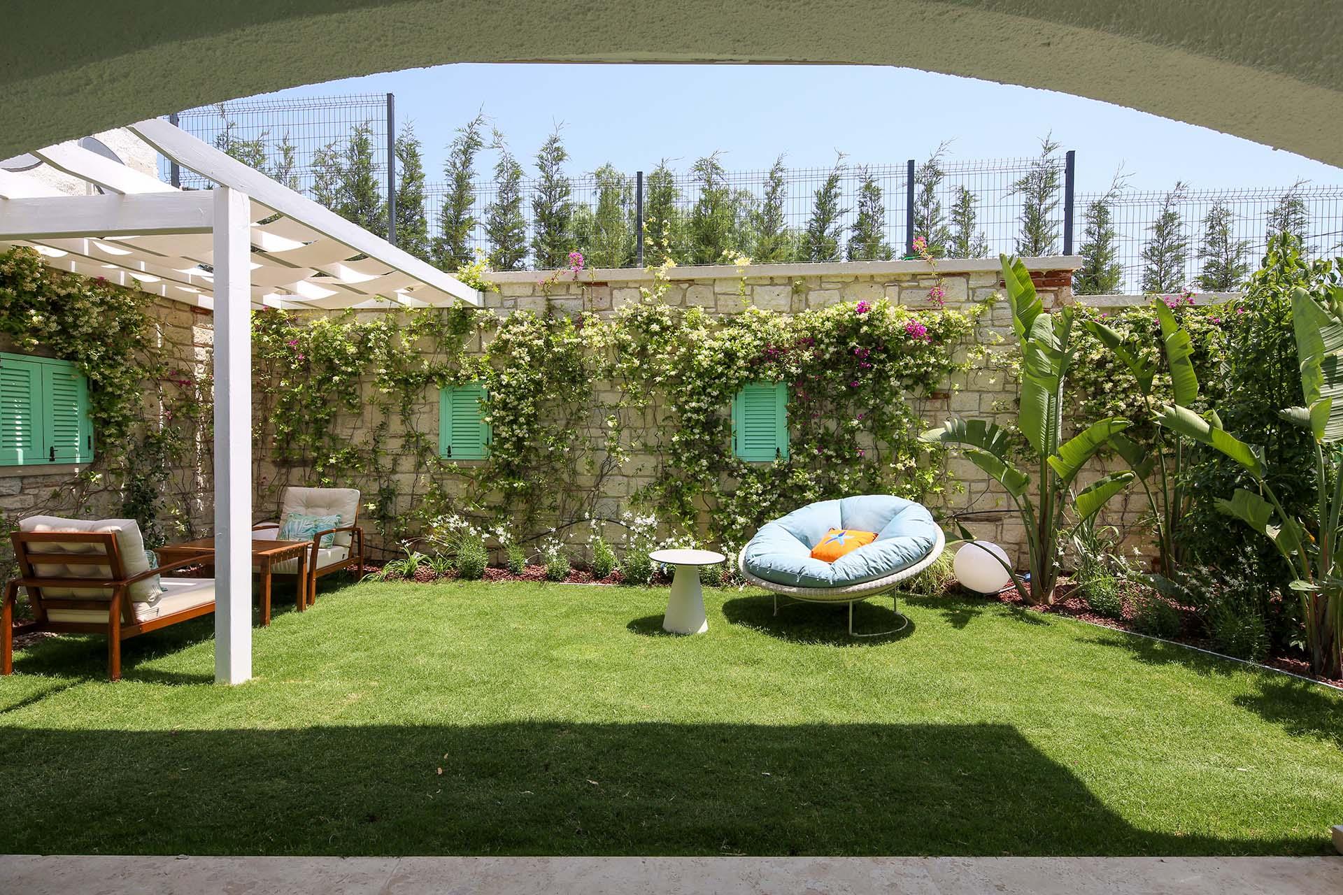 Superior Garden No:15