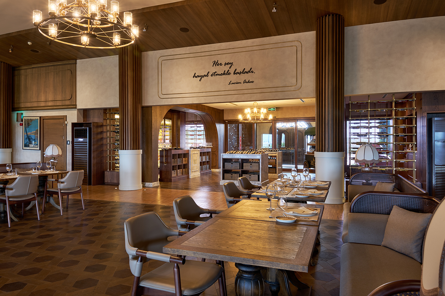 La Mahzen Restaurant